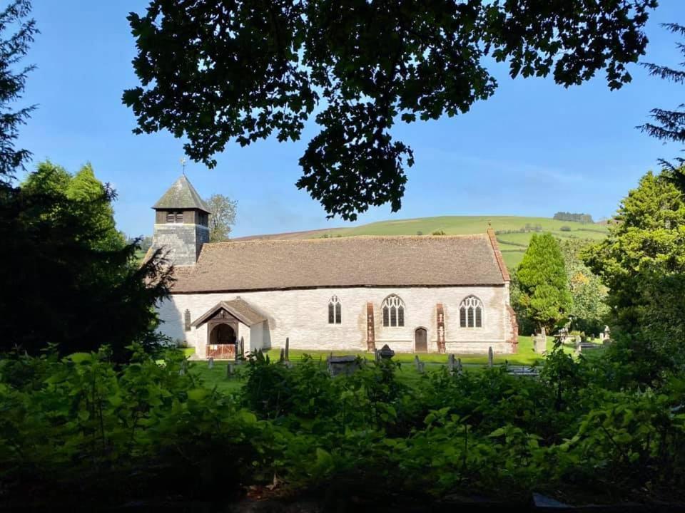 Nant-Y-Glyn Villa Llandrindod Wells Buitenkant foto