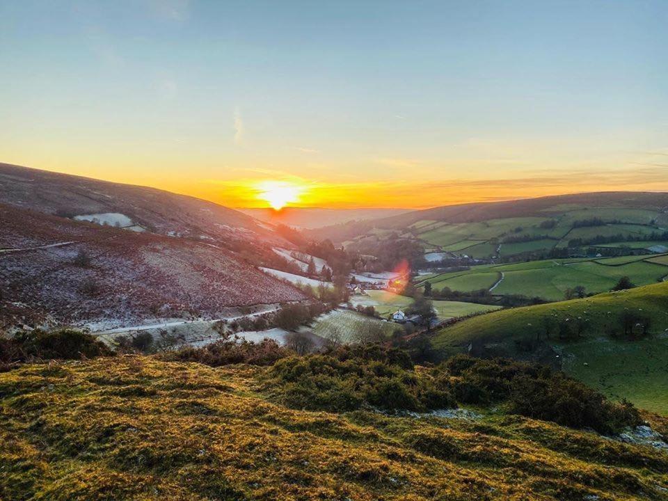 Nant-Y-Glyn Villa Llandrindod Wells Buitenkant foto