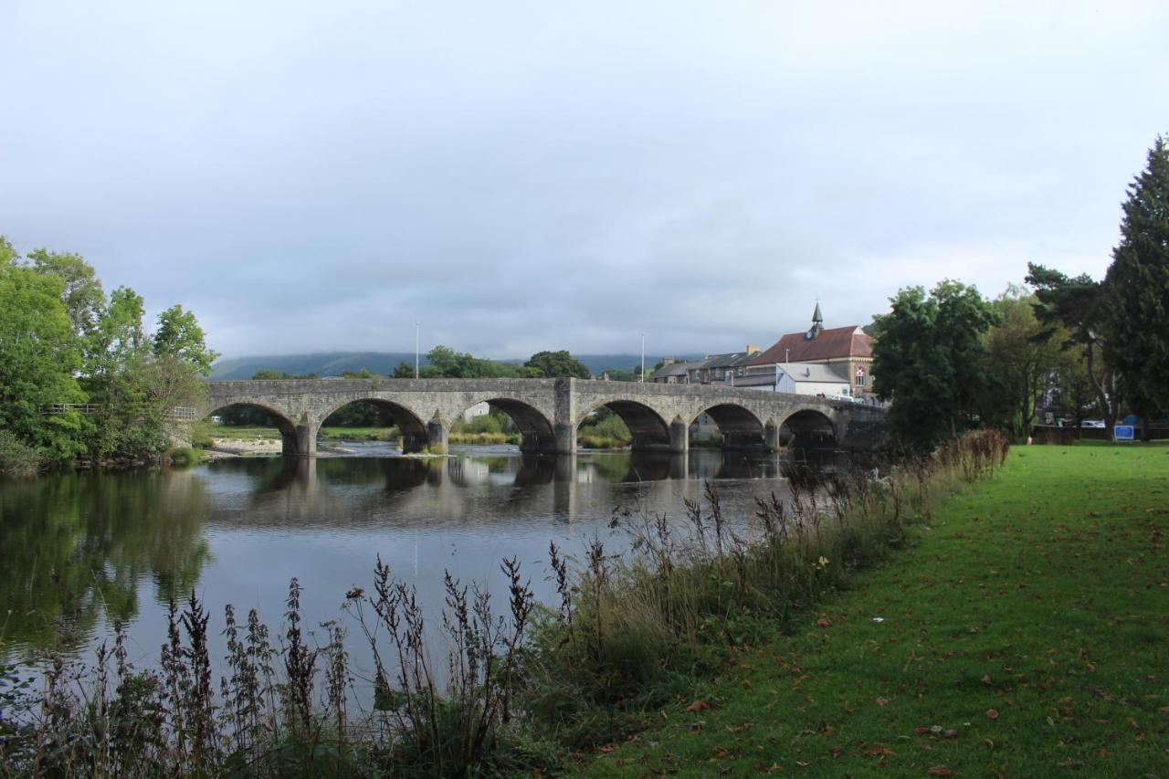 Nant-Y-Glyn Villa Llandrindod Wells Buitenkant foto
